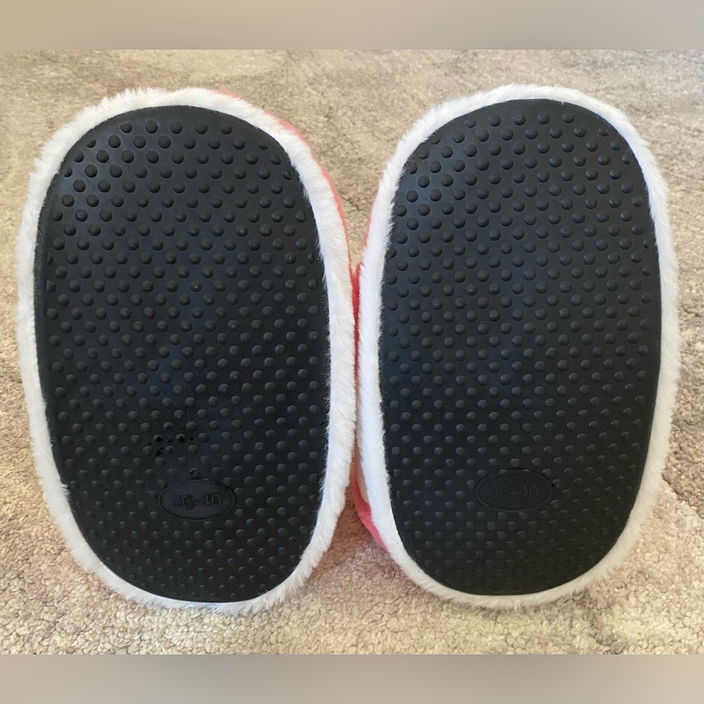 Nike Dunks Pink Plush Sneaker Slippers, Unisex Size 6-10 (36-40) - Picture 6 of 7